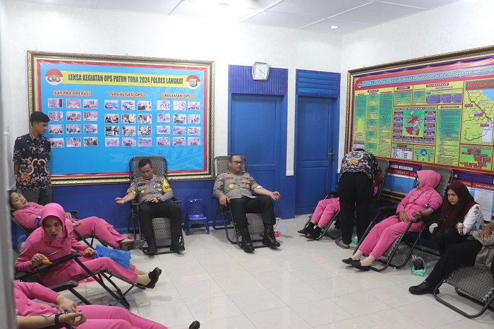  Satlantas Polres Langkat menggelar donor darah, Kamis (5/9/2024) pagi. Waspada/ist