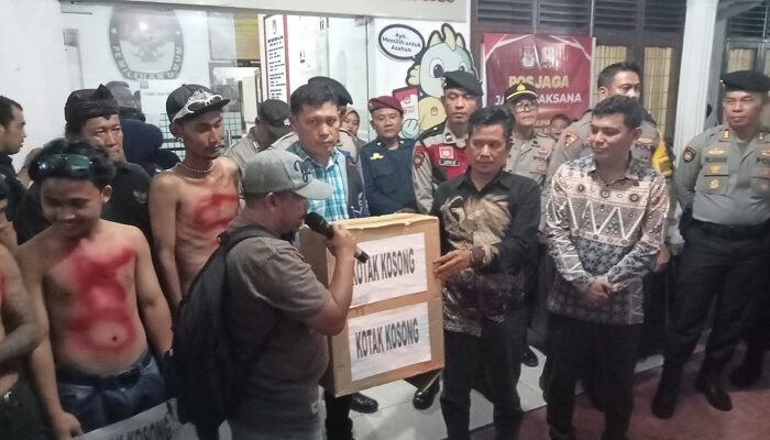Deklarasi Kotak Kosong