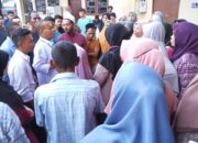 Puluhan Warga Matang Cengai Datangi Polres Langsa Minta Mantan Geuchik, Tengku Imam Dibebaskan