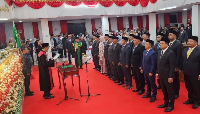 Ketua PN Sabang Lantik 20 Anggota DPRK