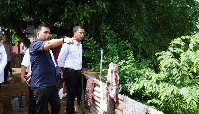 Pj Wali Kota Tangani Masalah Abrasi Sungai Padang
