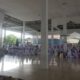 ABDUL Muin Setiawan memberi bimbingan manasik haji, umrah di Masjid Ponpes Terpadu RJ. (Waspada/Khairul Boangmanalu)