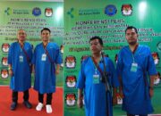 Pasangan Calon Bupati dan Wakil Bupati Simalungun 2024-2029, H. Anton Achmad Saragih - Benny Gusman Sinaga (kiri) dan Radiapoh Hasiholan Sinaga - Azi Pratama Pangaribun (kanan), saat akan melakukan pemeriksaan kesehatan.(Waspada/ist).