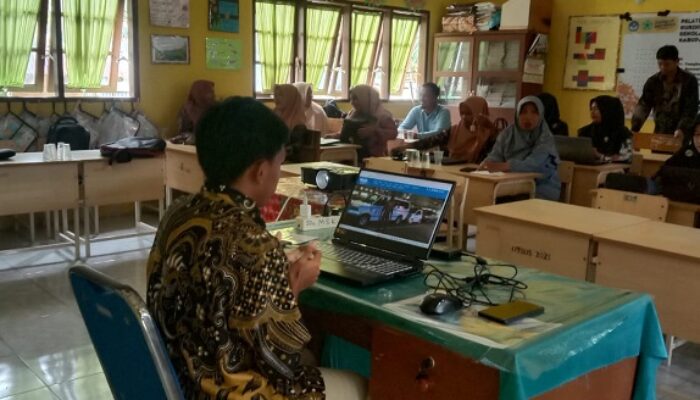 Guru SD Dilatih Susun Kurikulum Mitigasi Bencana