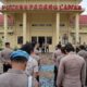 Wakapolres Palas Kompol Sugianto, S.Pd memimpin simulasi pengamanan Pilkada Palas 2024 di halaman Mapolres Palas, Selasa (17/9) (Waspada/Ist)