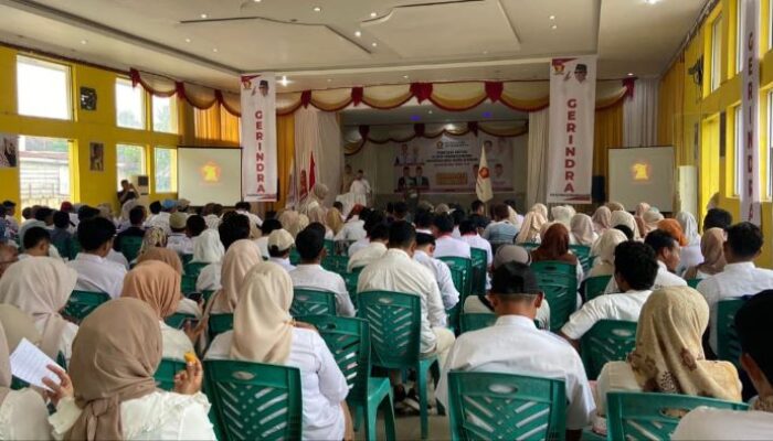 Ketua DPD Gerindra P. Sidimpuan Lantik Pengurus Ranting Dan Sayap Partai