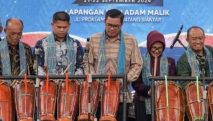 Wali Kota Buka Festival Sisibataslabuhan KPw BI P.Siantar