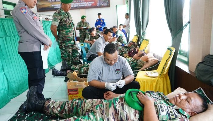 Kodim Aceh Tamiang Gelar Donor Darah Dan Bagi Sembako