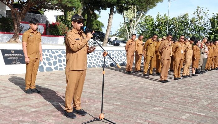 Masuki Masa Cuti, Bupati Toba Ingatkan ASN Terus Layani Masyarakat