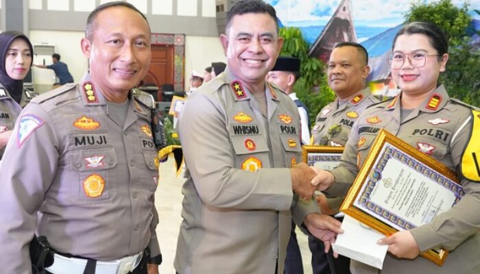 Kasat Lantas Polres P.Siantar Peroleh Penghargaan Dari Kapoldasu