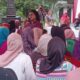 Ny Ratnawati RHS saat menghadiri kegiatan silaturahmi dan konsolidasi dengan Tim Perempuan Tangguh untuk pemenangan pasangan Cabup/Cawabup Simalungun, RHS-AZI di Kec. Bandar Masilam, Kamis (26/9).(Waspada/ist)