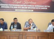KIP Kota Langsa saat melakukan Rakor penyusunan Daftar Pemilih Tambahan (DPTb) pemilihan Gubernur dan Wakil Gubernur, Bupati dan Wakil Bupati, serta Wali Kota dan Wakil Wali Kota di aula Tirta Convention Hall, Senin (30/9). Waspada/dede