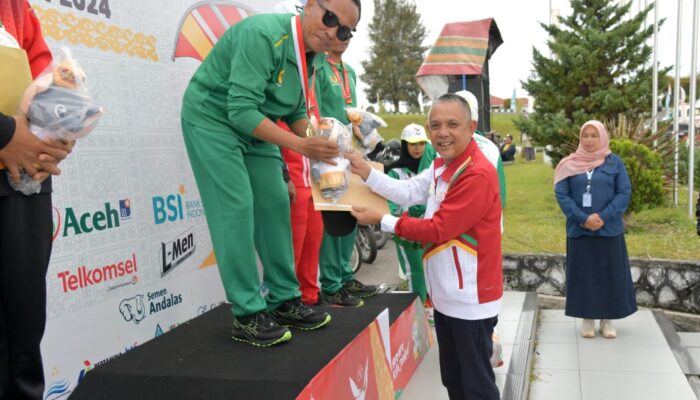 Jawa Timur Juara Umum Gantole, Aceh 1 Perak