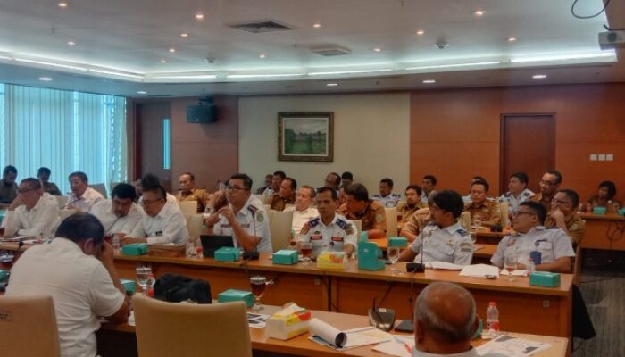 Tuntaskan Perlintasan KA Rawan Kecelakaan Di Sumut