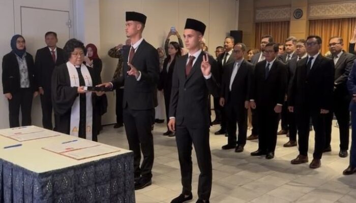 Mees Hilgers, Reijnders Bangga Bela Indonesia