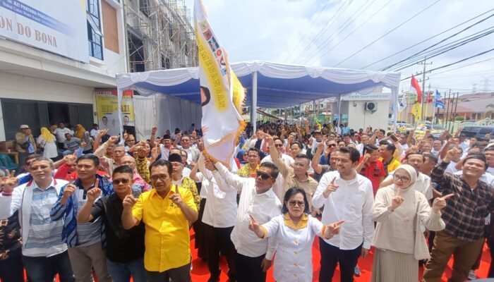 Optimis Menang, Ribuan Pendukung Saksikan Peresmian RHS-AZI Center
