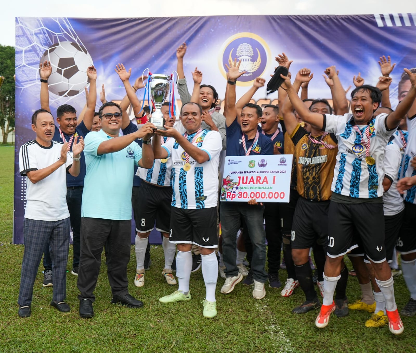 Langkat Boyong Piala Bobby Nasution, ASN Di Sumut Kompak Dalam Kolaborasi