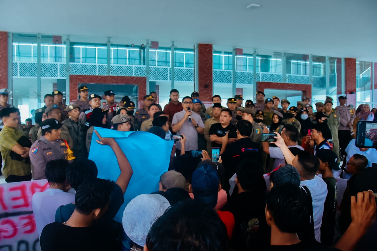 Pendemo Minta Netral Di Kontestasi Pilkada Batubara