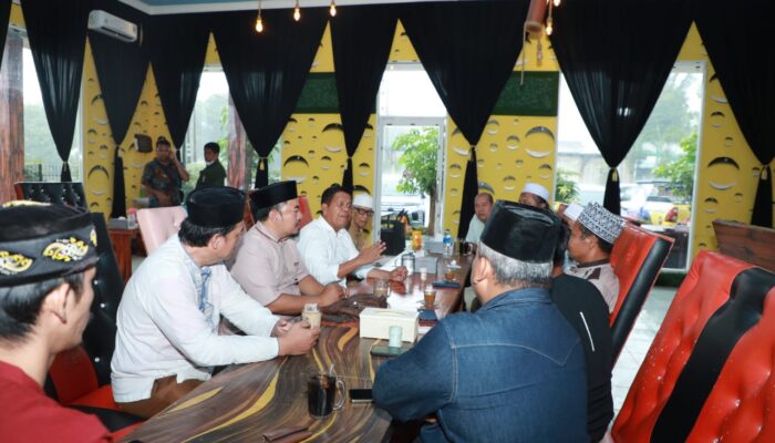 Ulama Dan Ustadz Di Kecamatan Bandar Dukung Dan Doakan Kemenangan RHS-AZI