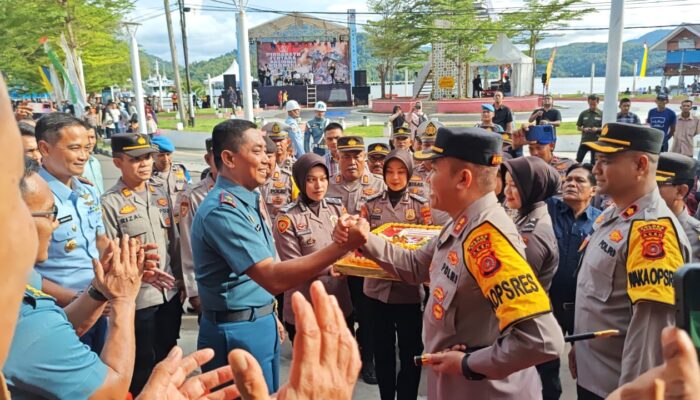 Meriah, Sunset Parade Dalam Rangka HUT Ke-79 TNI Di Sabang