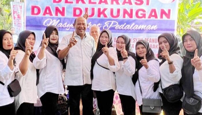 Syah Afandin Dan Tiorita Gratiskan Biaya Berobat Untuk Warga Langkat