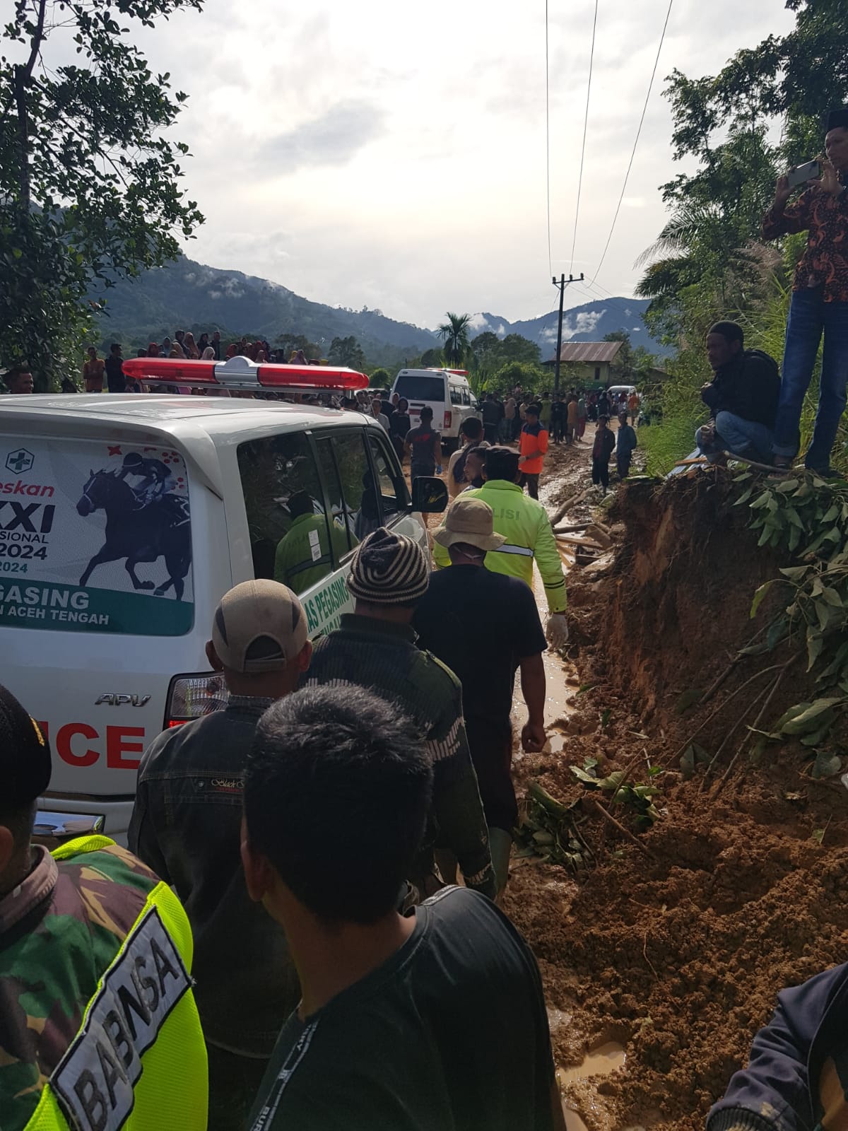 4 Jenazah Sekeluarga Korban Longsor Ditemukan