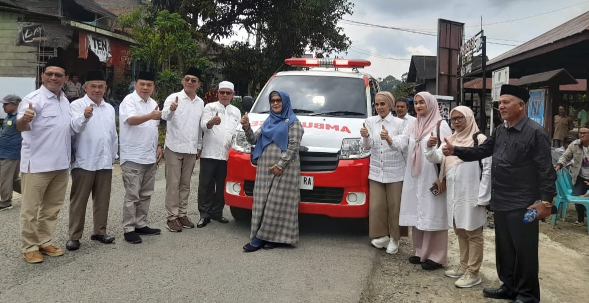 Gus Irawan Dan Jafar Syahbuddin Serahkan Ambulan Untuk Warga Tapsel
