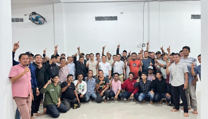 Cabup Palas Nomor 1, PMA Nobar Bersama Ratusan Warga Pecinta Bola