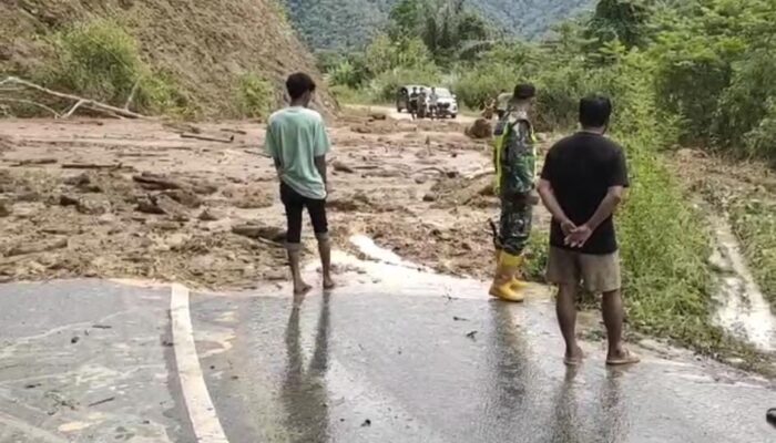 Jalan Lintas Aceh Timur-Gayo Lues Putus Tertutup Longsor