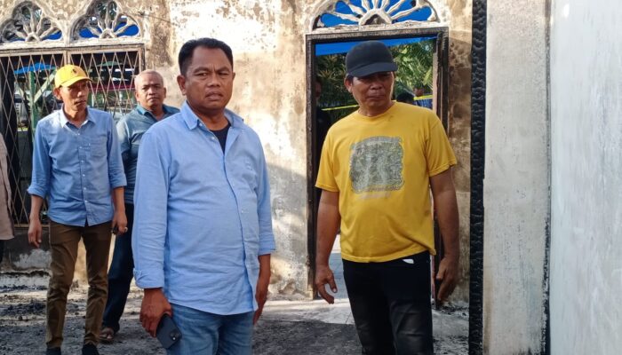 Darma Wijaya Jenguk Korban Kebakaran Di Sei Buluh