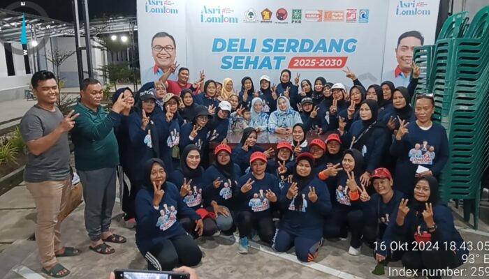 M Dahnil Ginting Bantu 100 Kaos Untuk Ibu-ibu Komunitas Senam Sampali