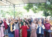 Dengan Suara Bergetar Dan Terharu, Ibu Lansia Ajak Doakan RHS – AZI Menang Pilkada Simalungun