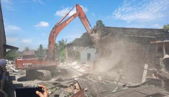 PN Seirampah Eksekusi Lahan Di Tualang
