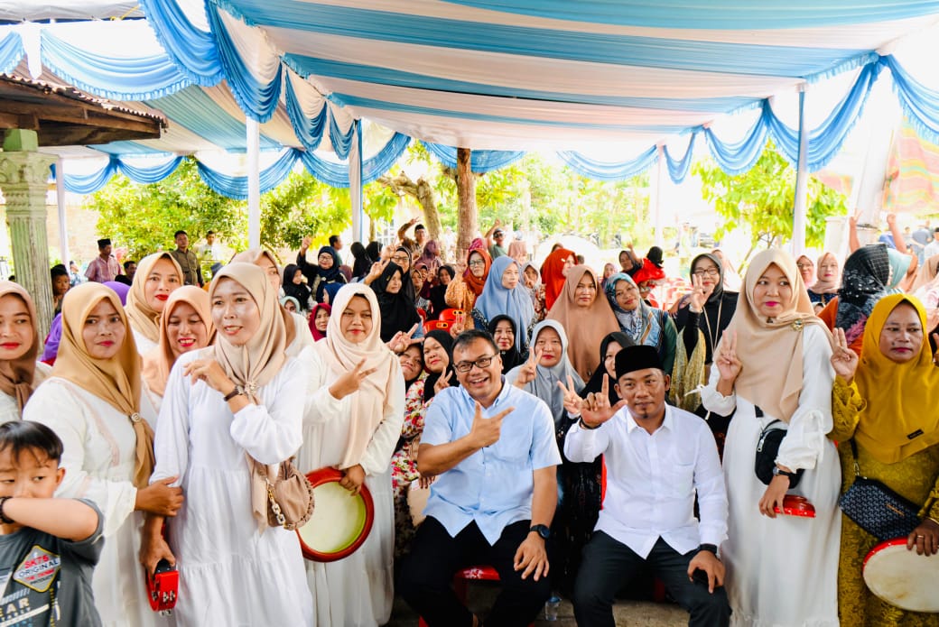 Asri Ludin Tambunan Ajak Masyarakat Dukung Pembangunan Musala At-Taqwa Asri Ludin Tambunan Ajak Masyarakat Dukung Pembangunan Musala At-Taqwa