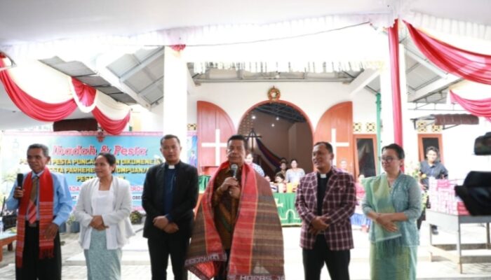 Hadir Di Acara Pesta Parheheon, RHS Diulosi Dan Didoakan Lanjutkan Pembangunan Simalungun