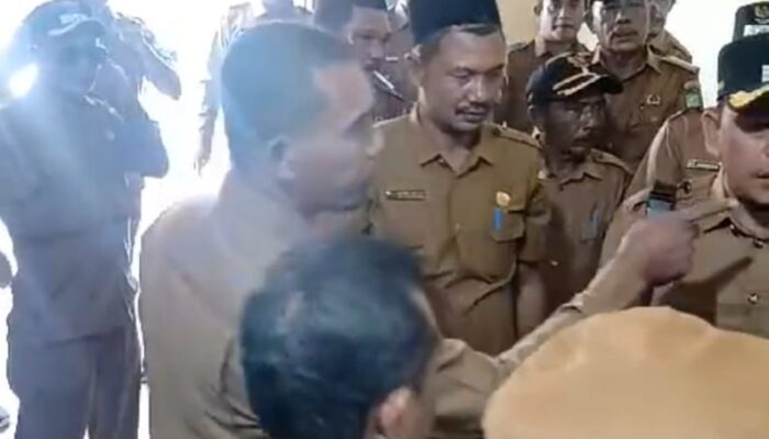 Pencairan ADD Tak Jelas, Para Kades Nyaris Adu Jotos Dengan Plt Sekda Abdya
