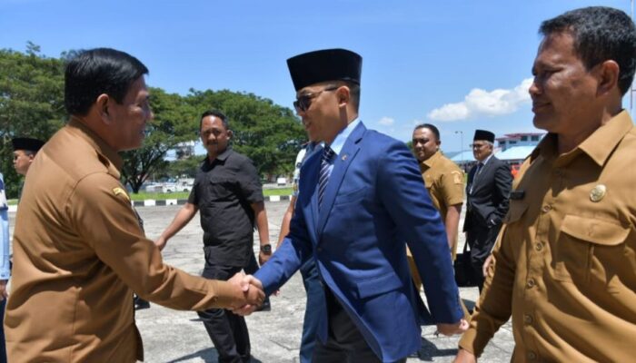 Plt Sekda Aceh Sambut Menlu Sugiono Di Bandara SIM: Selamat Datang Di Kampung Halaman