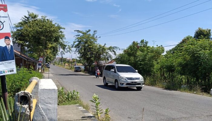 Masih Berjuang Jadi Pemimpin Sudah Bikin Pelanggaran, Pasang APK Pada Fasilitas Negara