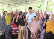 Ibu-ibu Sebut Azi Pratama Cawabup Simalungun, Muda, Cerdas Dan Ganteng