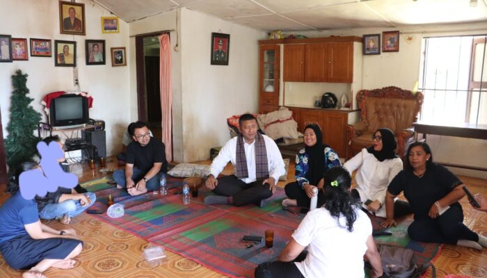 Botoma Kunjungi Anak Korban Kekerasan Seksual di Kecamatan Silaen