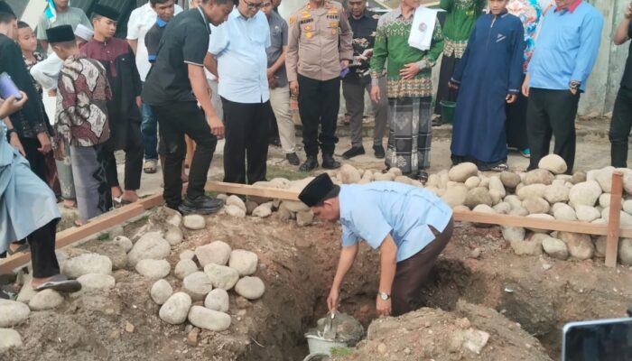 Asri Ludin Tambunan Motivasi Santri Pola Hidup Sehat