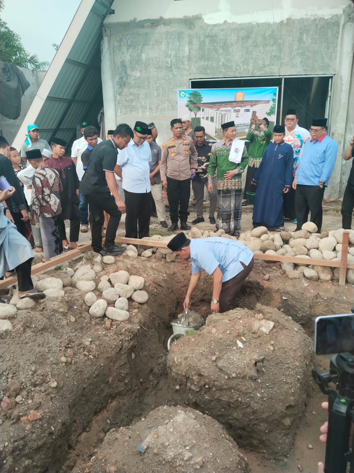 Asri Ludin Tambunan Motivasi Santri Pola Hidup Sehat