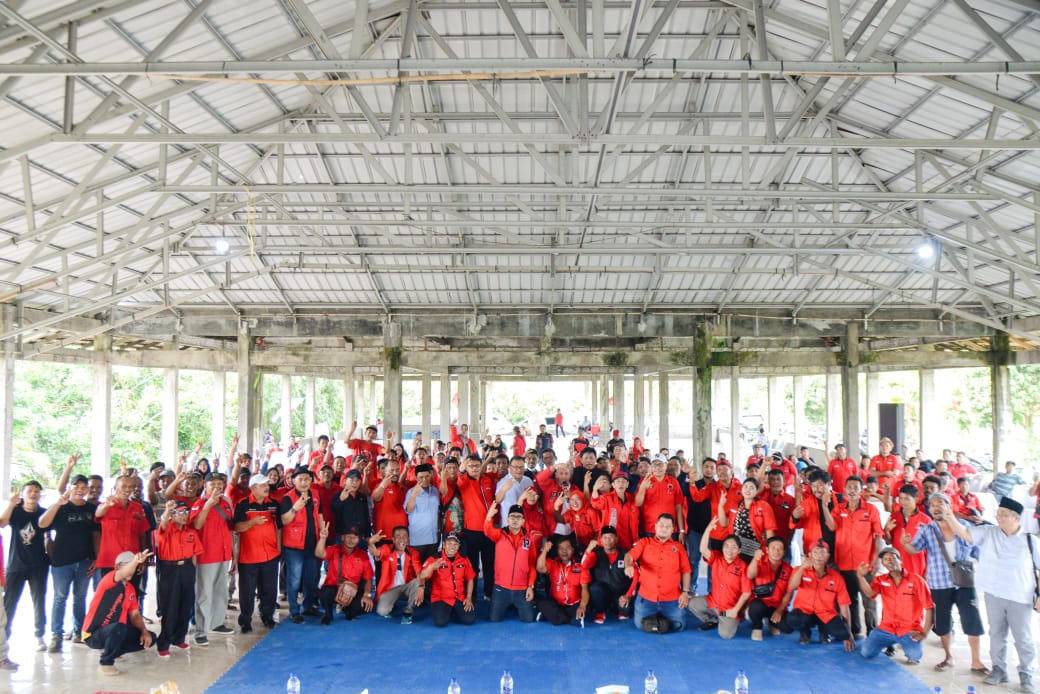 Tageline Deliserdang Sehat Kerja Nyata, Asri Ludin Tambunan Hadiri Konsolidasi PDIP Tageline Deliserdang Sehat Kerja Nyata, Asri Ludin Tambunan Hadiri Konsolidasi PDIP