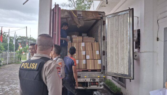 KIP Langsa Terima Logistik Surat Suara Pilkada