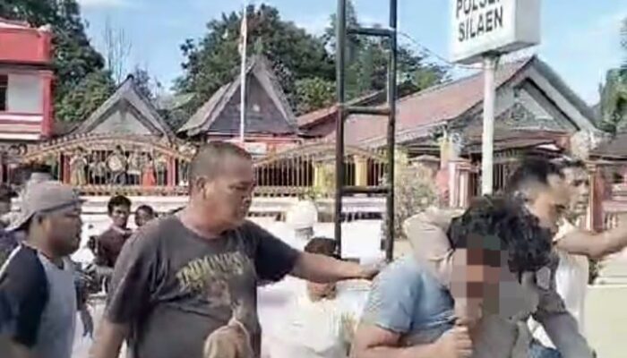 Diduga Cabuli Anak SD, Babak Belur Dihajar Massa