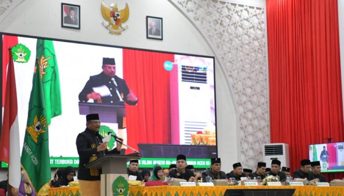 Di Milad Ke-61, Pj Gubernur Dorong UIN Ar-Raniry Jadi Universitas Kelas Dunia