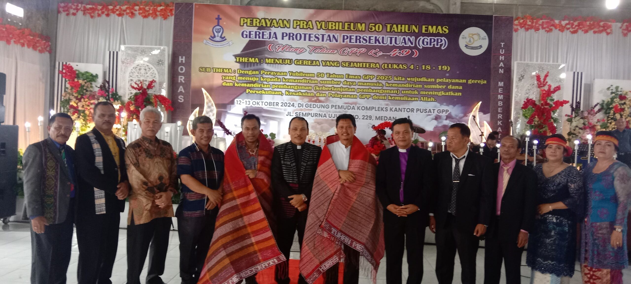 CALON Wali Kota Medan Nomor urut 2, Ridha Dharmajaya saat menghadiri menghadiriPerayaan Pra Yubileum 50 Tahun Emas Gereja Protestan Persekutuan (GPP) yang digelar di Gedung Pemuda Kompleks Kantor Pusat GPP Jalan Sempurna Ujung No. 229 Medan, Minggu (13/10/2024). Waspada/Ist
