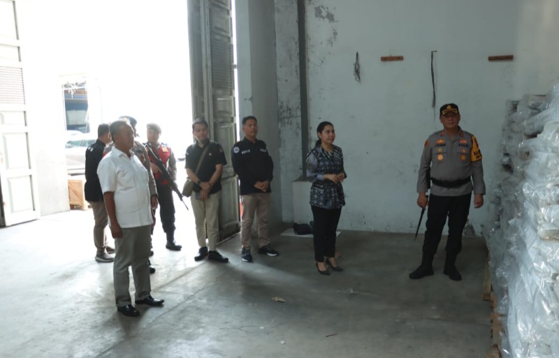 Kapolres Pelabuhan Belawan Cek Kesiapan Pengamanan Di Gudang KPU