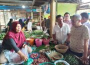 Suwarno, Mantan Dirut PUD Pasar Kota Medan Dampingi Yasyir Ridho Keliling Pasar Sentosa Baru