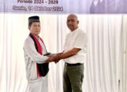 Sehari Dilantik, H Jasawardani Ginting Berangkatkan Marbot Masjid Umrah